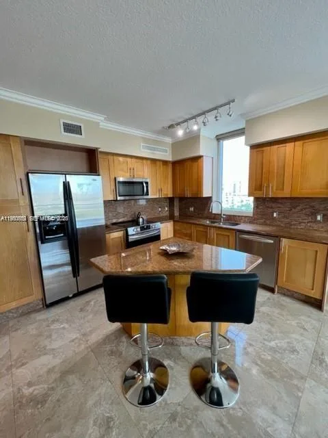 Duo Hallandale photo 8