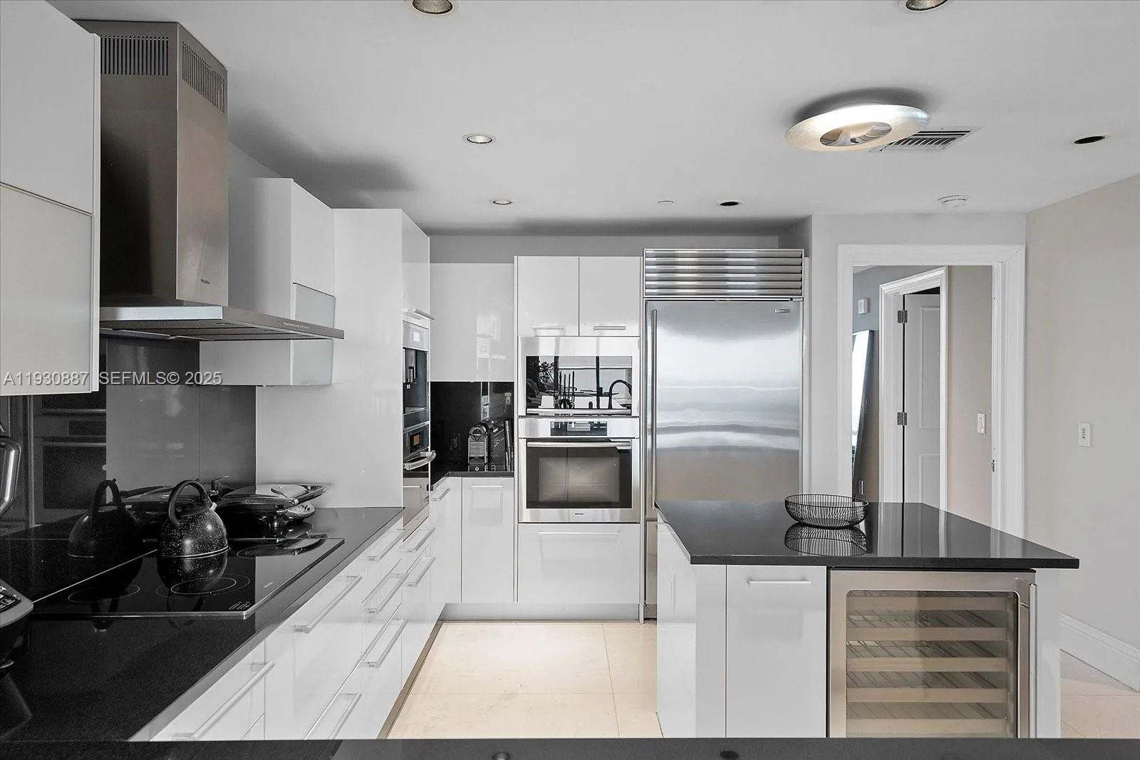 17121 Collins Ave # 1005, Sunny Isles Beach, FL 33160 photo 12