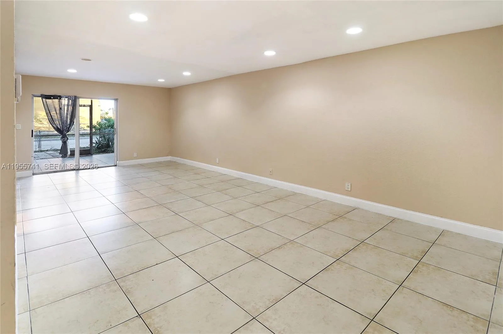 5975 NW 25th Ct # 213, Sunrise, FL 33313 photo 2