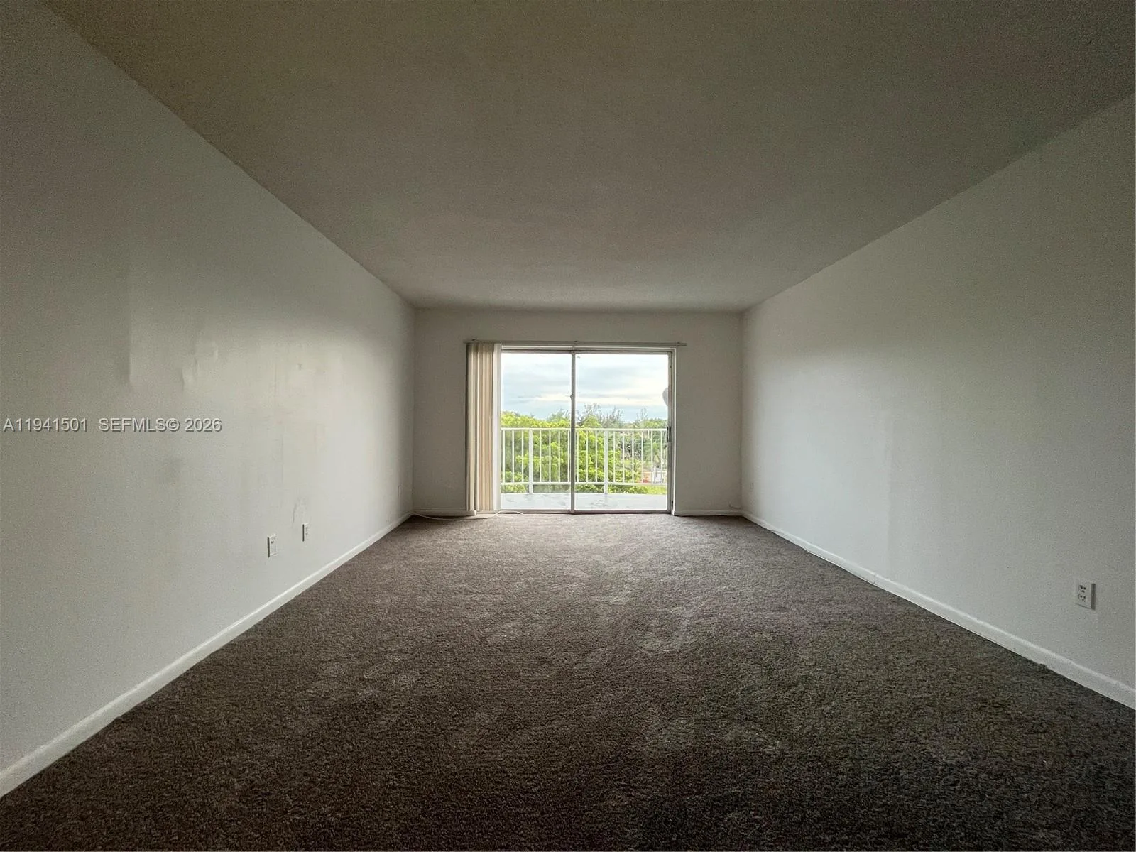 492 NW 165th St Rd # C-611, Miami, FL 33169 photo 2