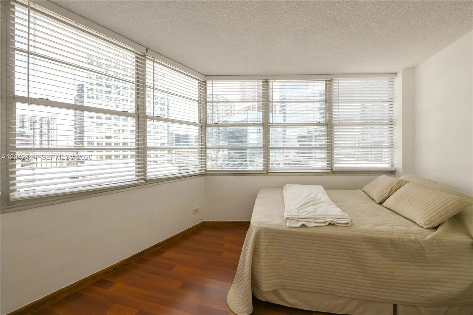 801 Brickell Bay Dr # 1462, Miami, FL 33131 photo 13