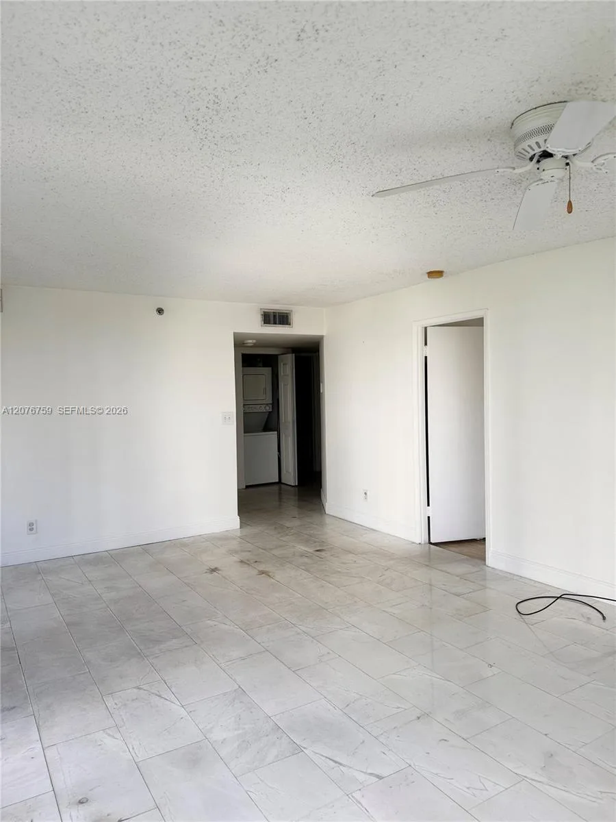 770 CLAUGHTON ISLAND DR # 601, Miami, FL 33131 photo 7
