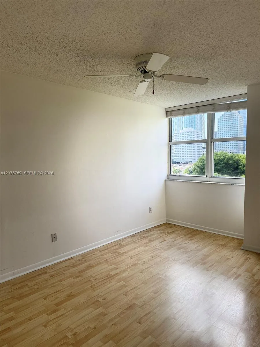770 CLAUGHTON ISLAND DR # 601, Miami, FL 33131 photo 9