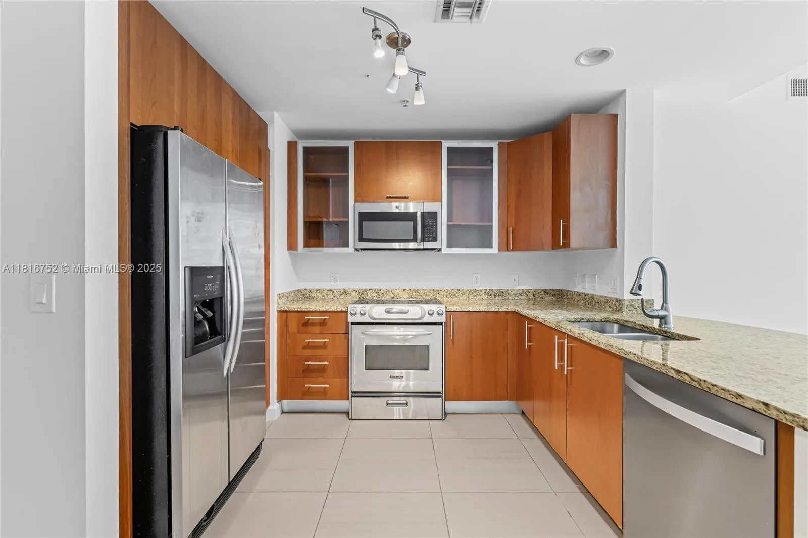1945 S Ocean Dr # 704, Hallandale Beach, FL 33009 photo 10