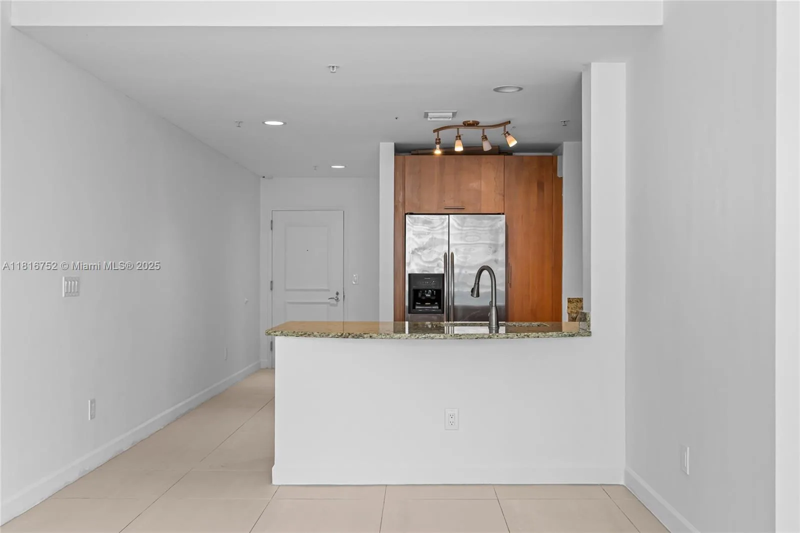 1945 S Ocean Dr # 704, Hallandale Beach, FL 33009 photo 9