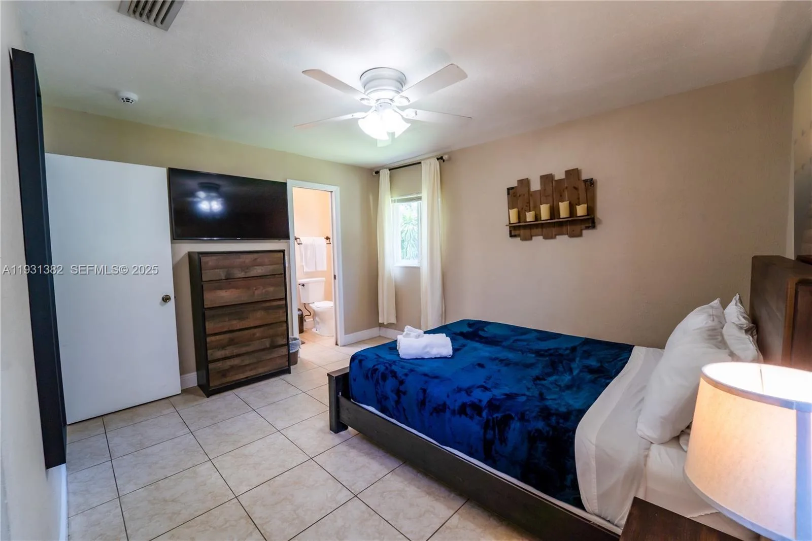 10926 N 29TH ST, Tampa, FL 33612 photo 5