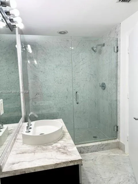 244 Biscayne Blvd # 1805, Miami, FL 33132 photo 12