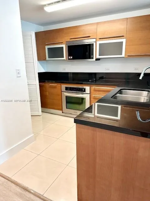 244 Biscayne Blvd # 1805, Miami, FL 33132 photo 8