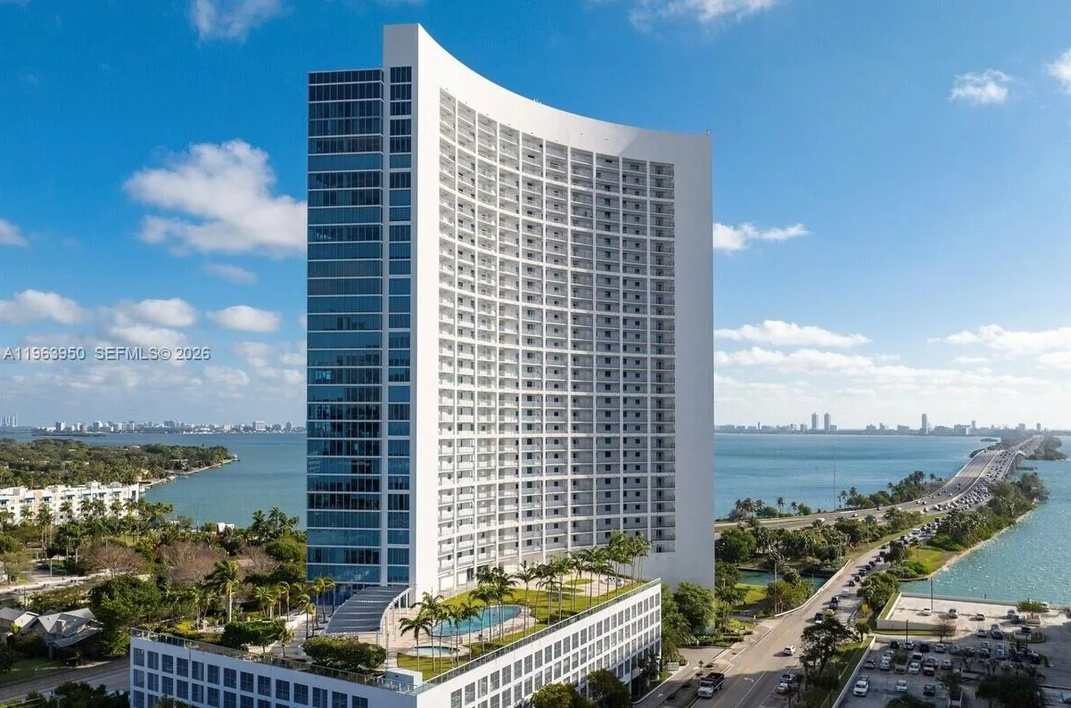 601 NE 36th St # 2109, Miami, FL 33137