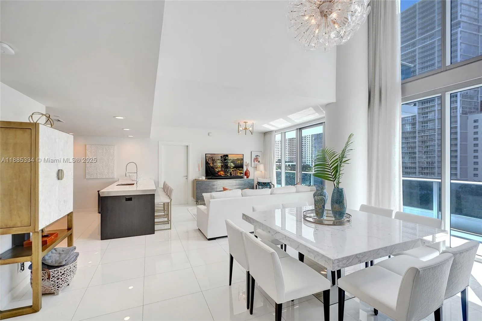 200 Biscayne Boulevard Way # 505, Miami, FL 33131 photo 3
