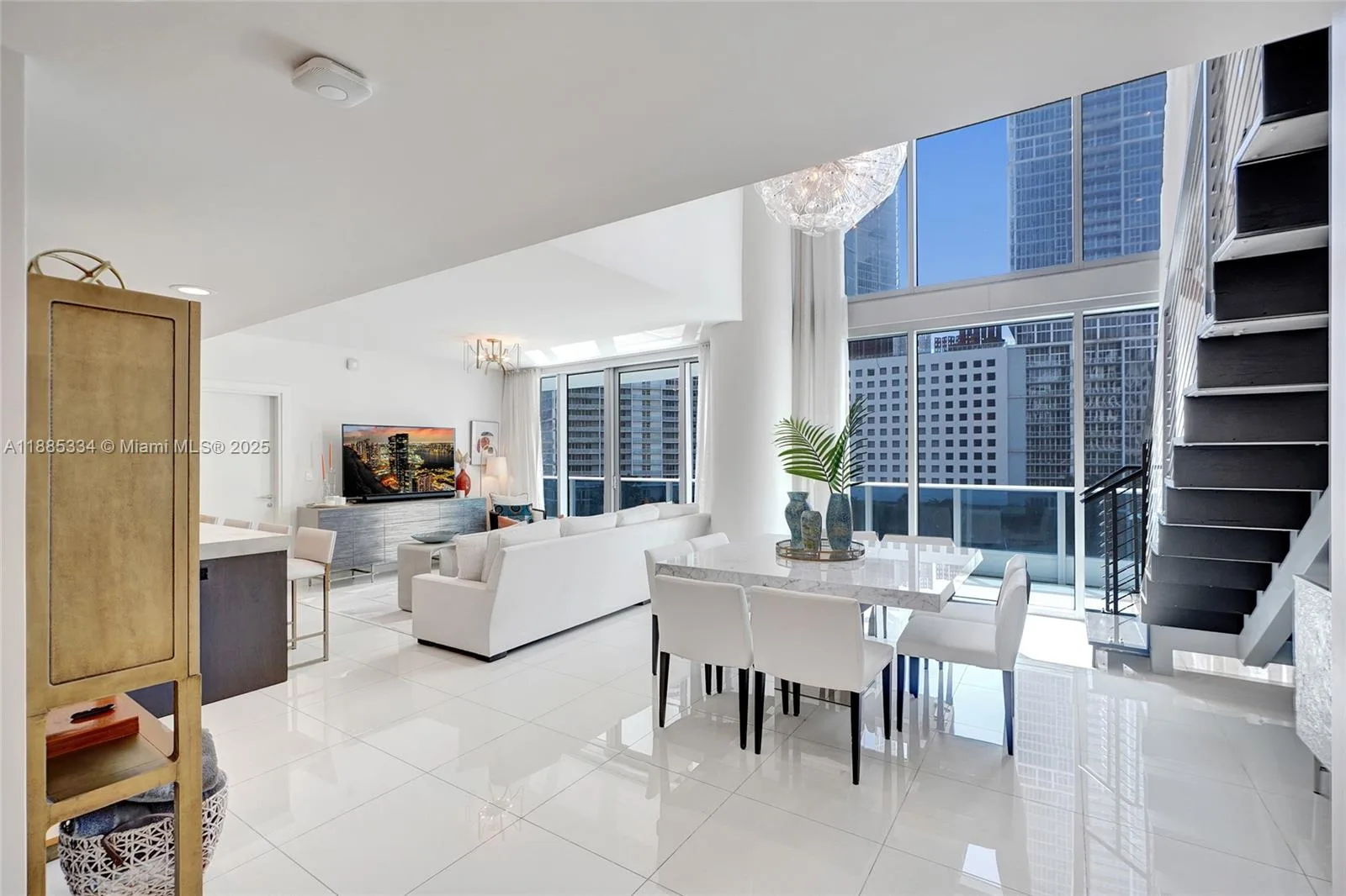 200 Biscayne Boulevard Way # 505, Miami, FL 33131 photo 5