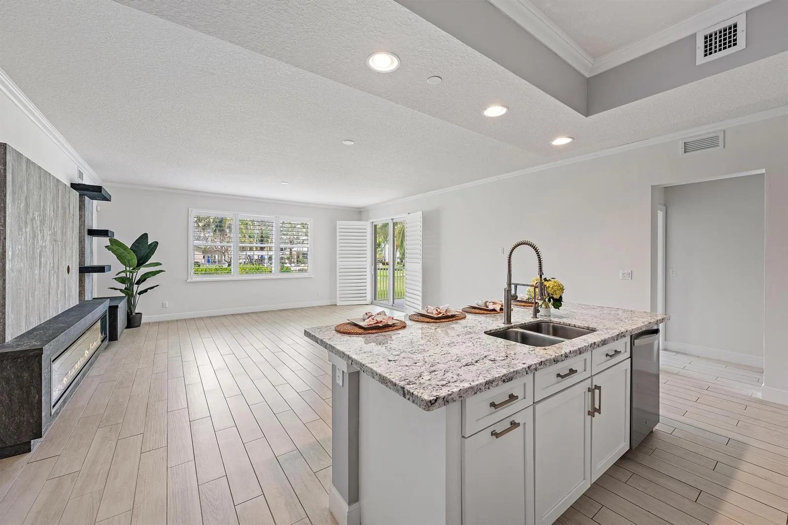 411 Bay Colony Drive N, Juno Beach, FL 33408 photo 6