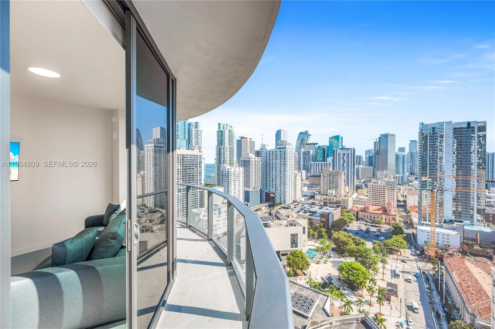 121 NE 5th St # 3005, Miami, FL 33130 photo 11
