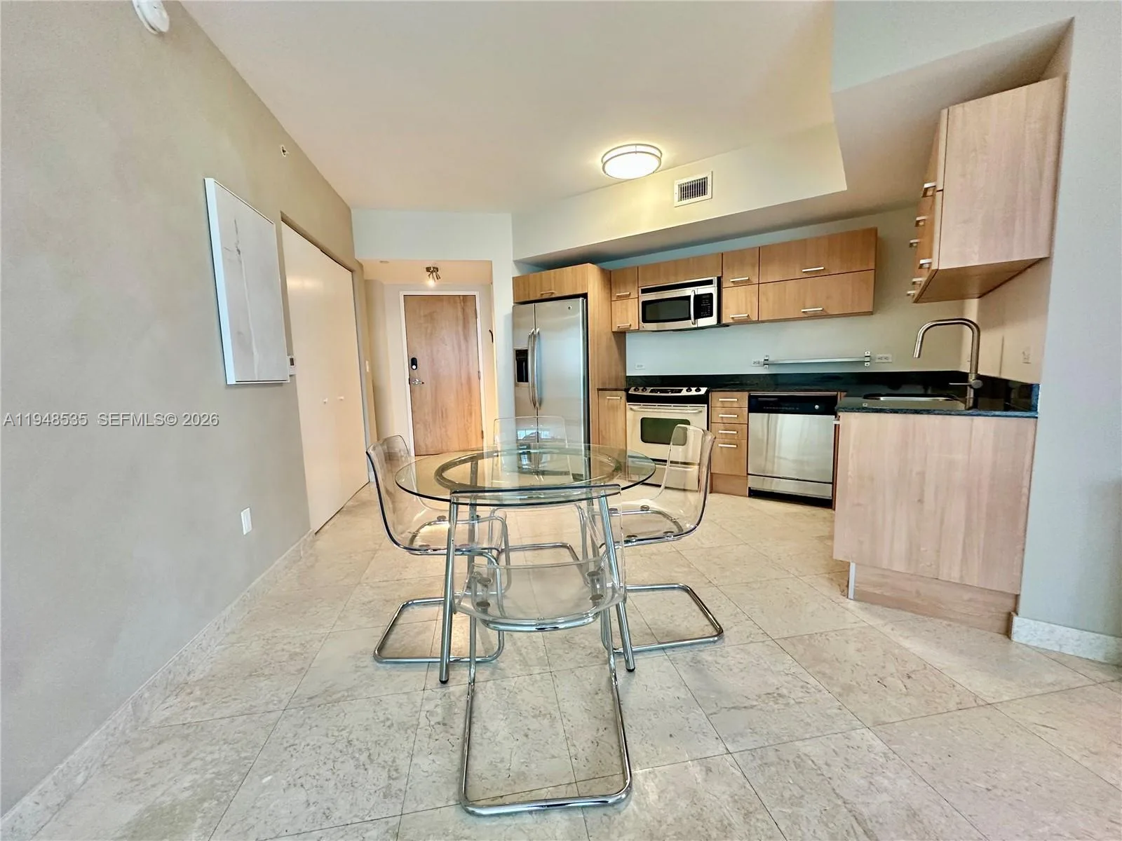 350 S Miami Ave # 3302, Miami, FL 33130 photo 11