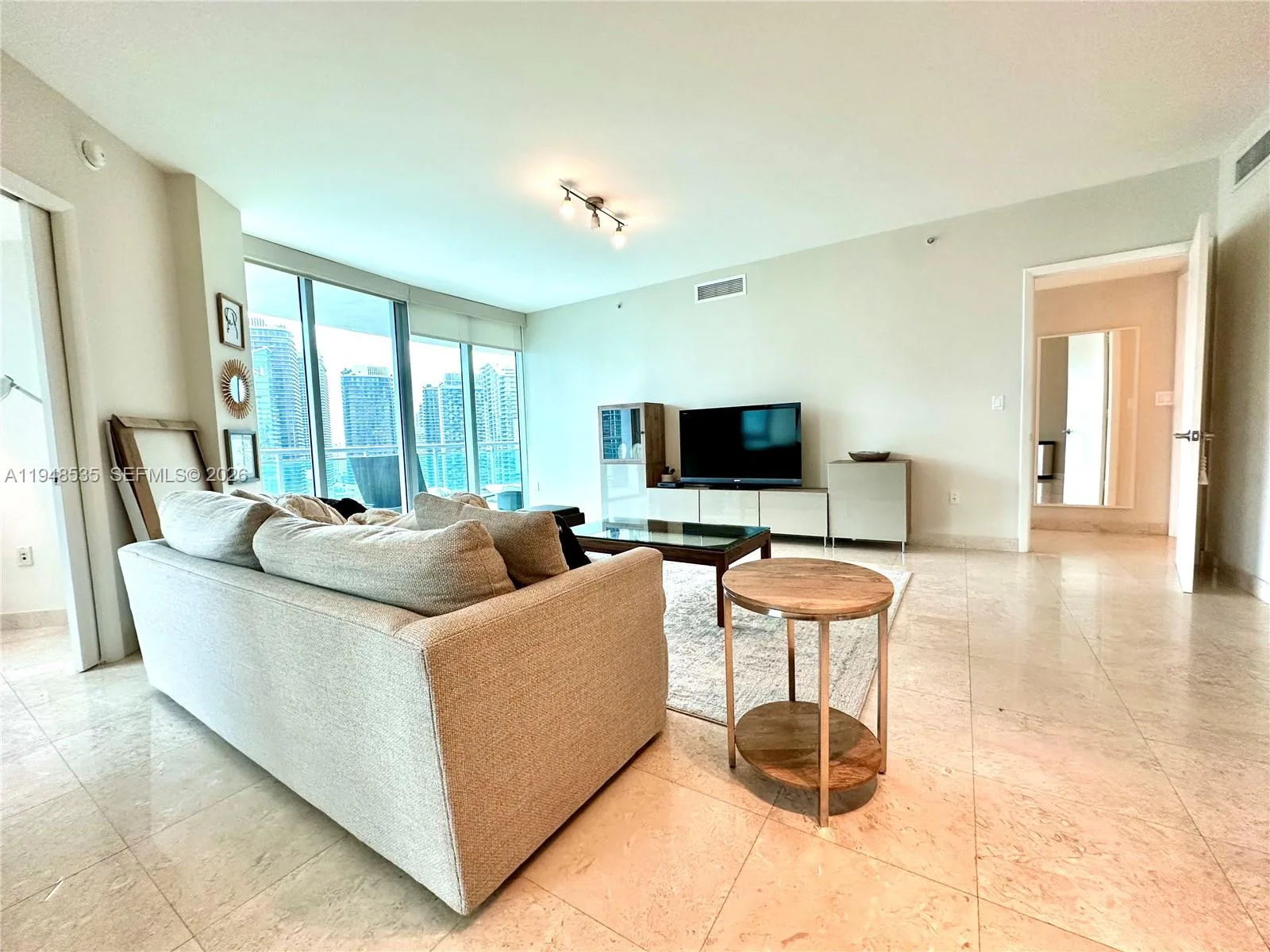 350 S Miami Ave # 3302, Miami, FL 33130 photo 7