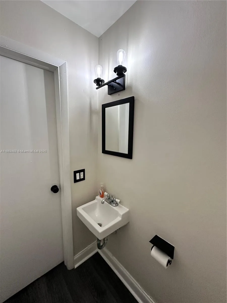 2270 SW 46th Ct, Dania Beach, FL 33312 photo 10