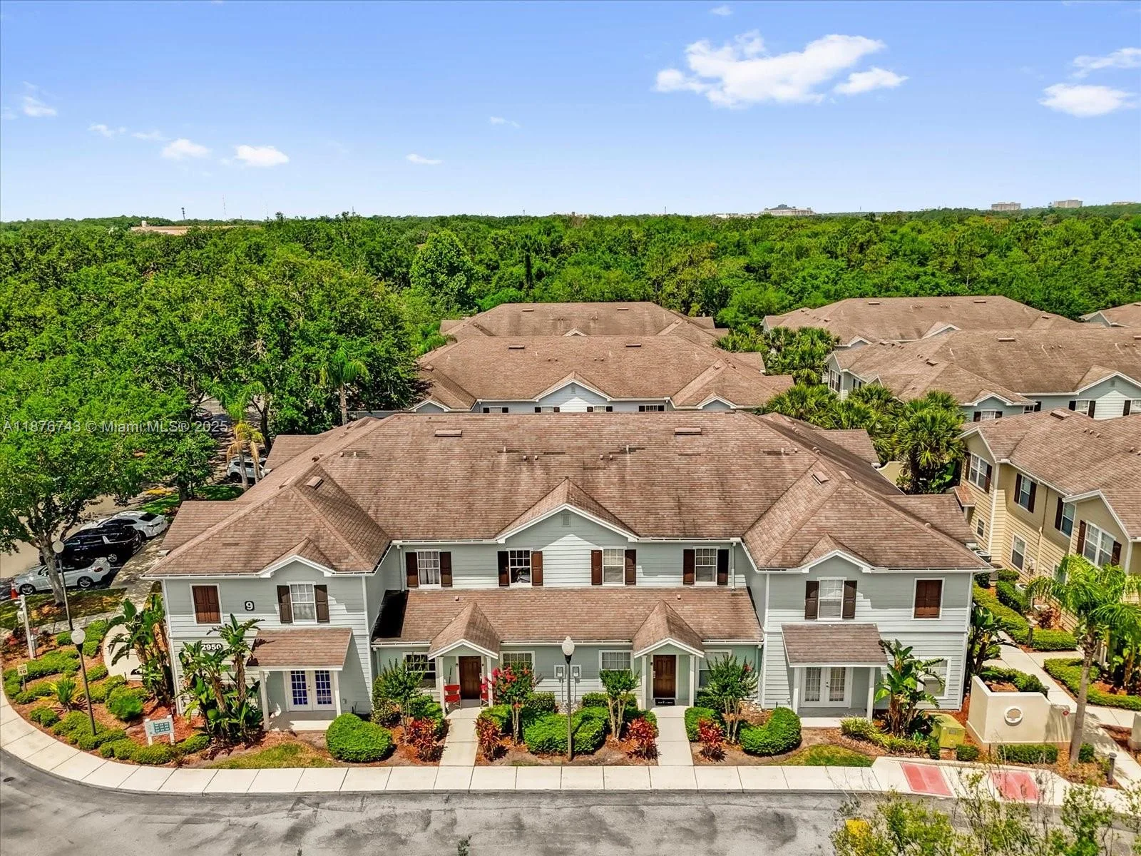2950 LUCAYAN HARBOUR CIR # 107, Kissimmee, FL 34746 photo 4