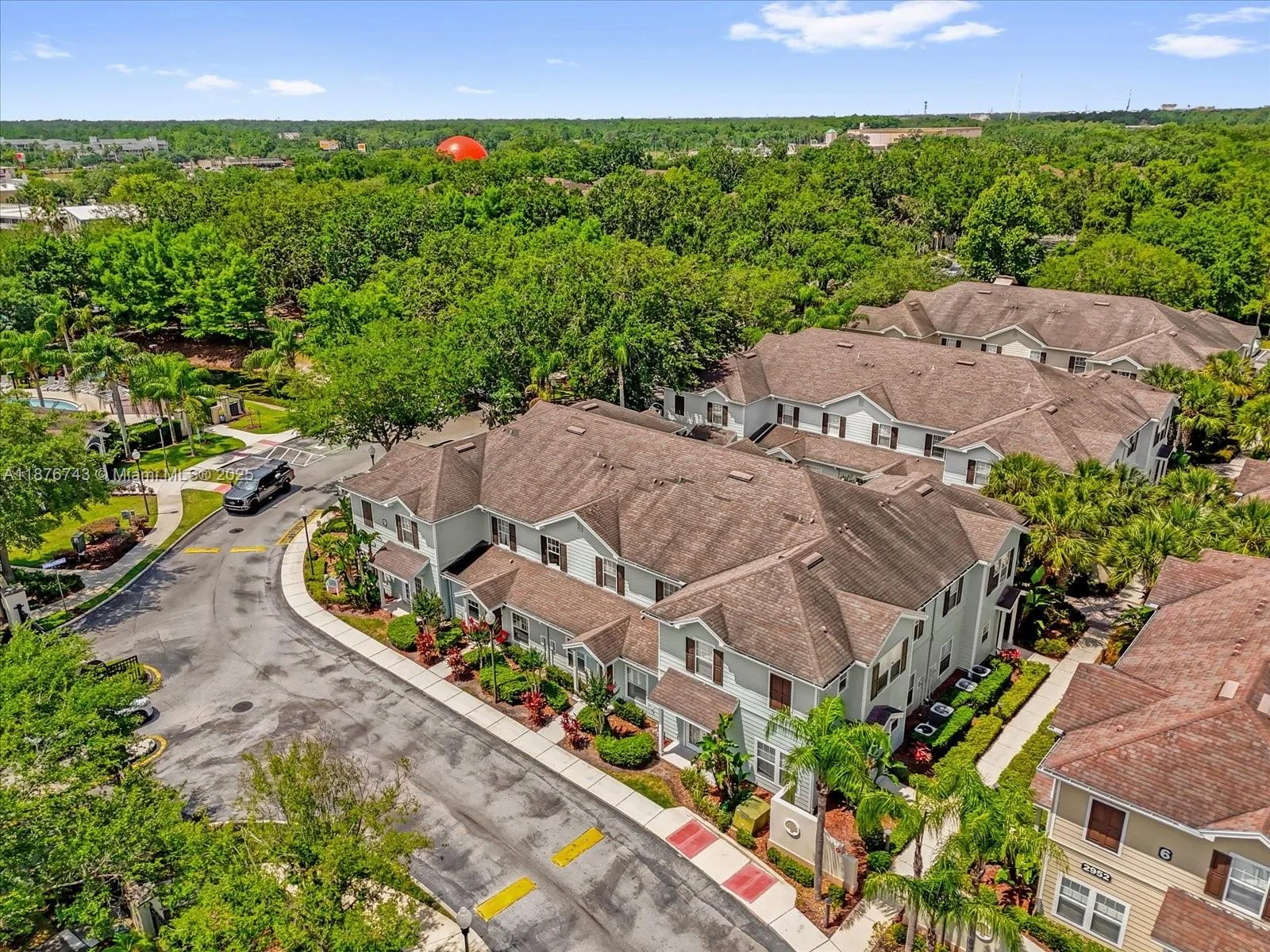 2950 LUCAYAN HARBOUR CIR # 107, Kissimmee, FL 34746 photo 5