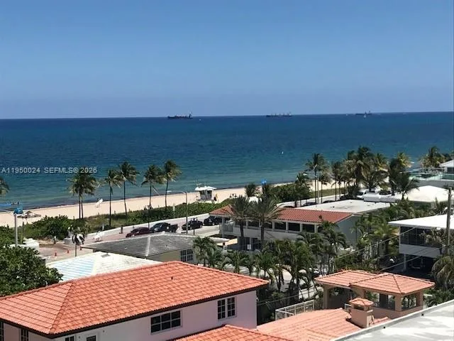 Shore Club Towers – photo 12