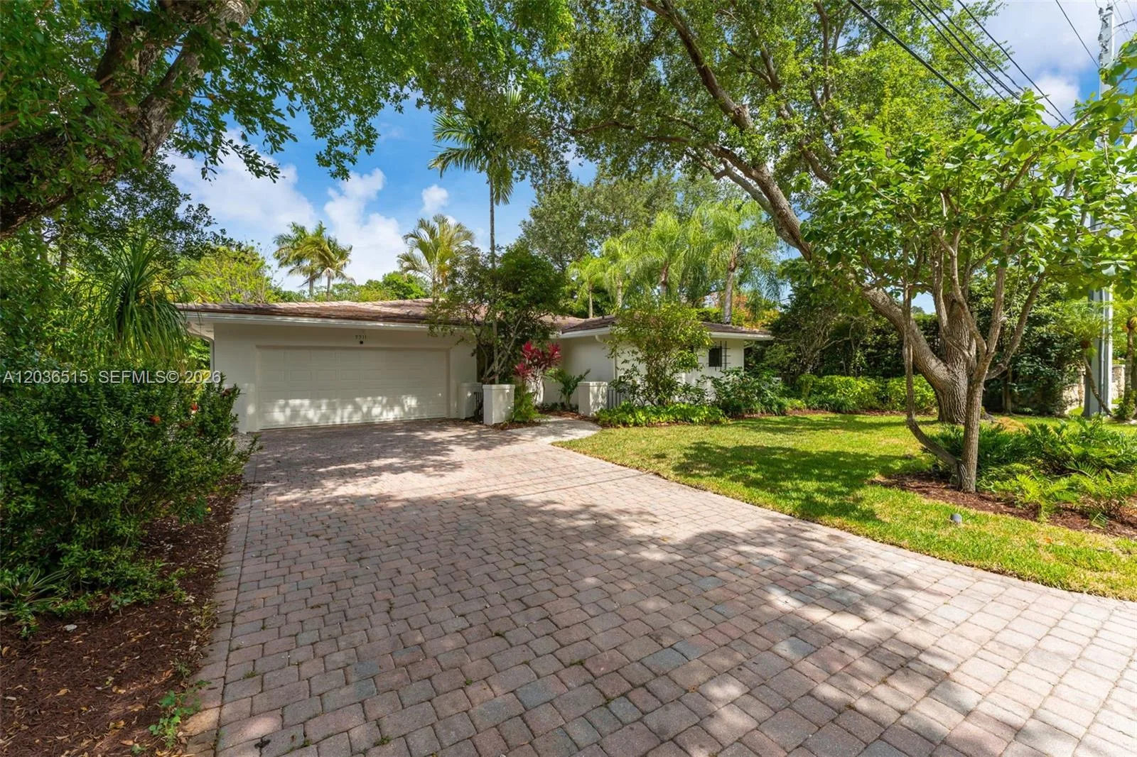 7711 SW 47th Ave, Coral Gables, FL 33143