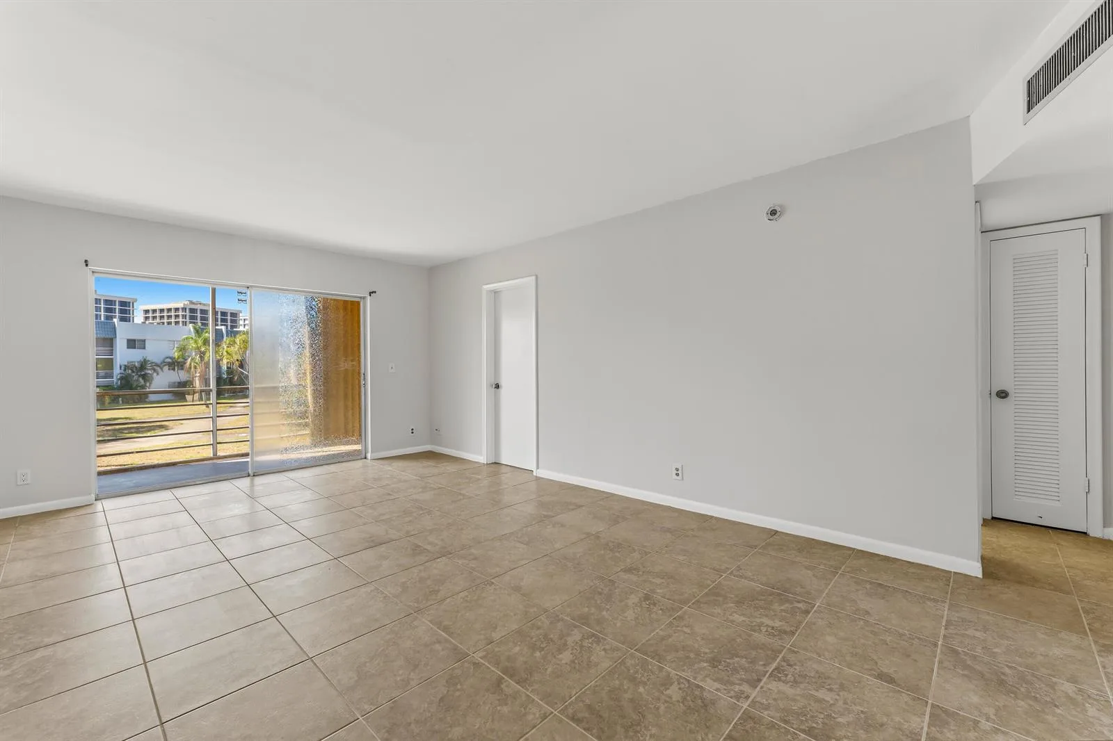 1638 EMBASSY Drive # 208, West Palm Beach, FL 33401