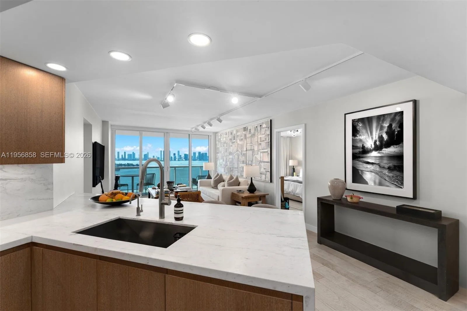 1900 Sunset Harbour Dr # 2312, Miami Beach, FL 33139 photo 3