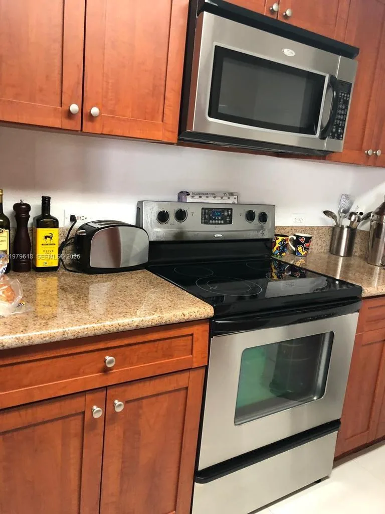 36 NW 6th Ave # 801, Miami, FL 33128 photo 6