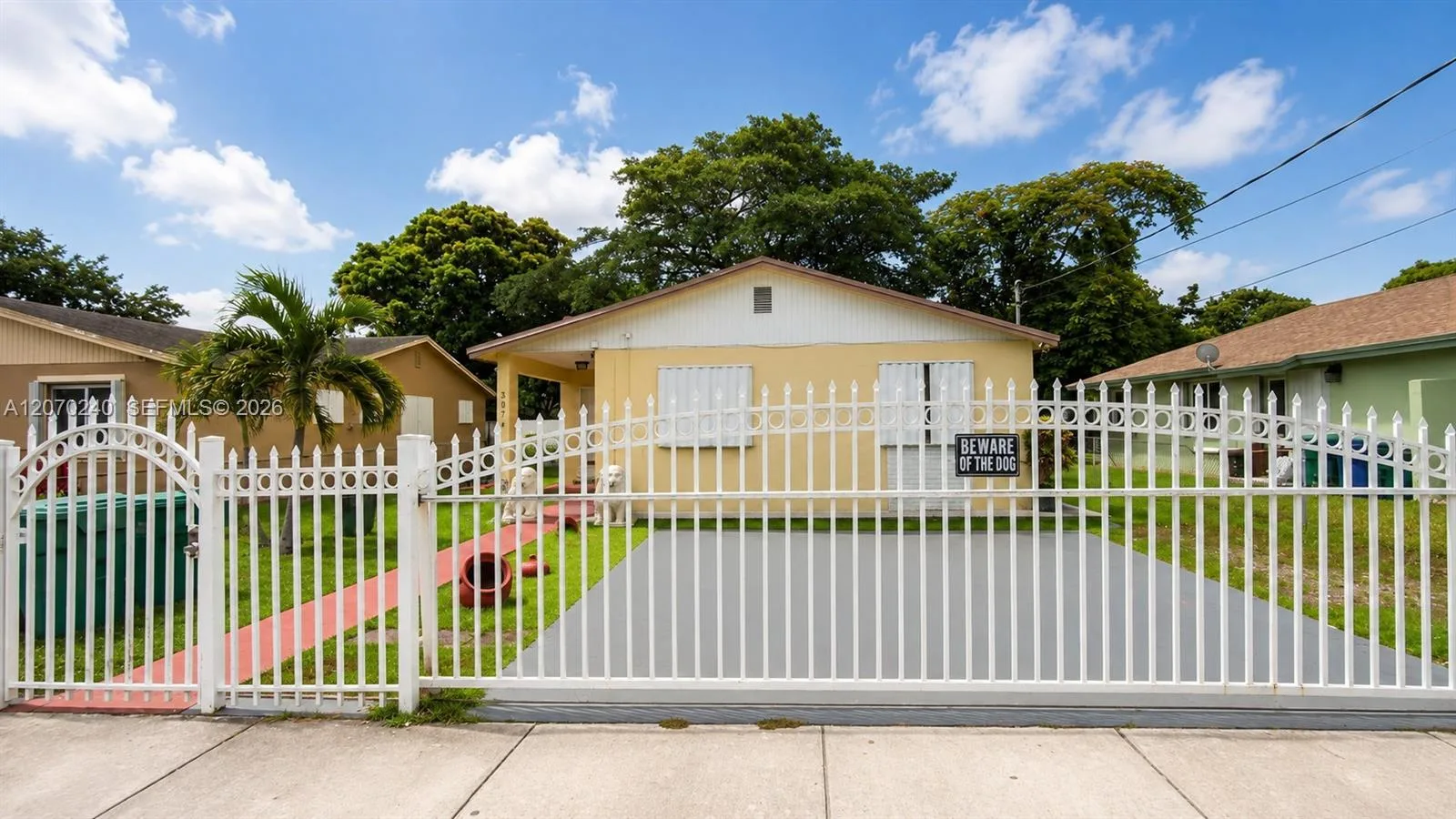 3074 NW 64th St, Miami, FL 33147