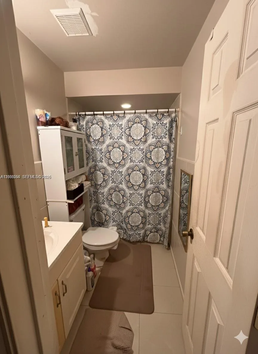 1415 NW 80th Ave # D, Margate, FL 33063 photo 3