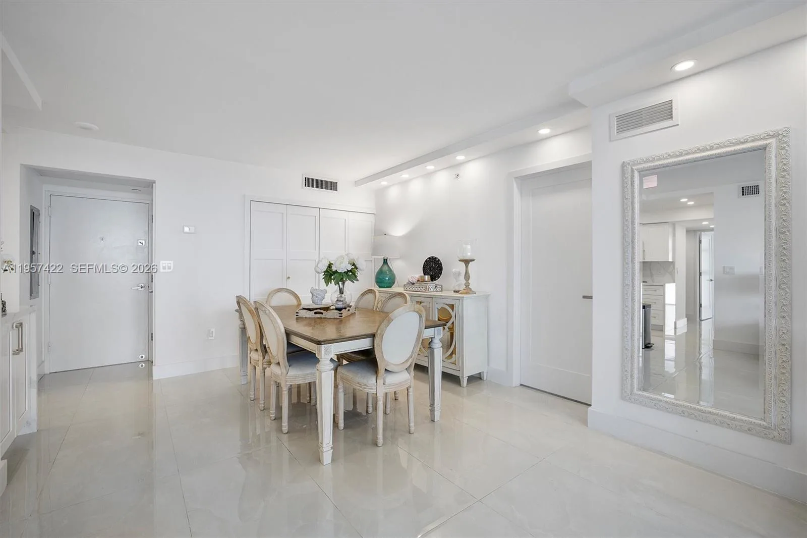 20515 E Country Club Dr # 1747, Aventura, FL 33180 photo 12