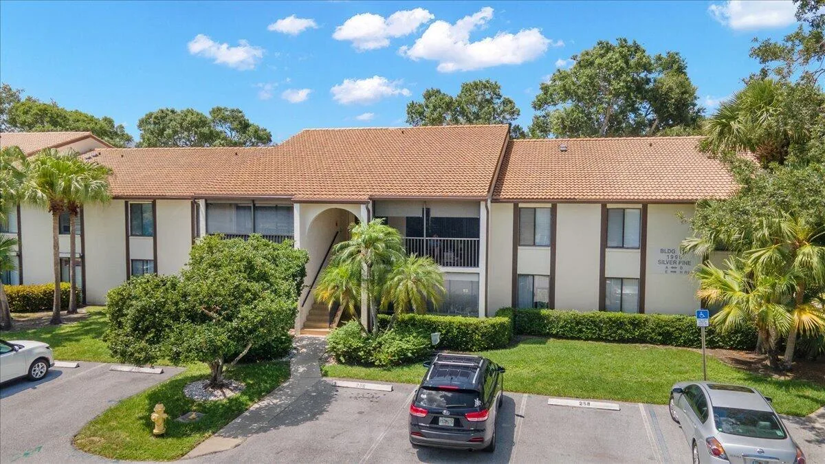 1995 SW Silver Pine Way # Bldg 119 H1, Palm City, FL 34990