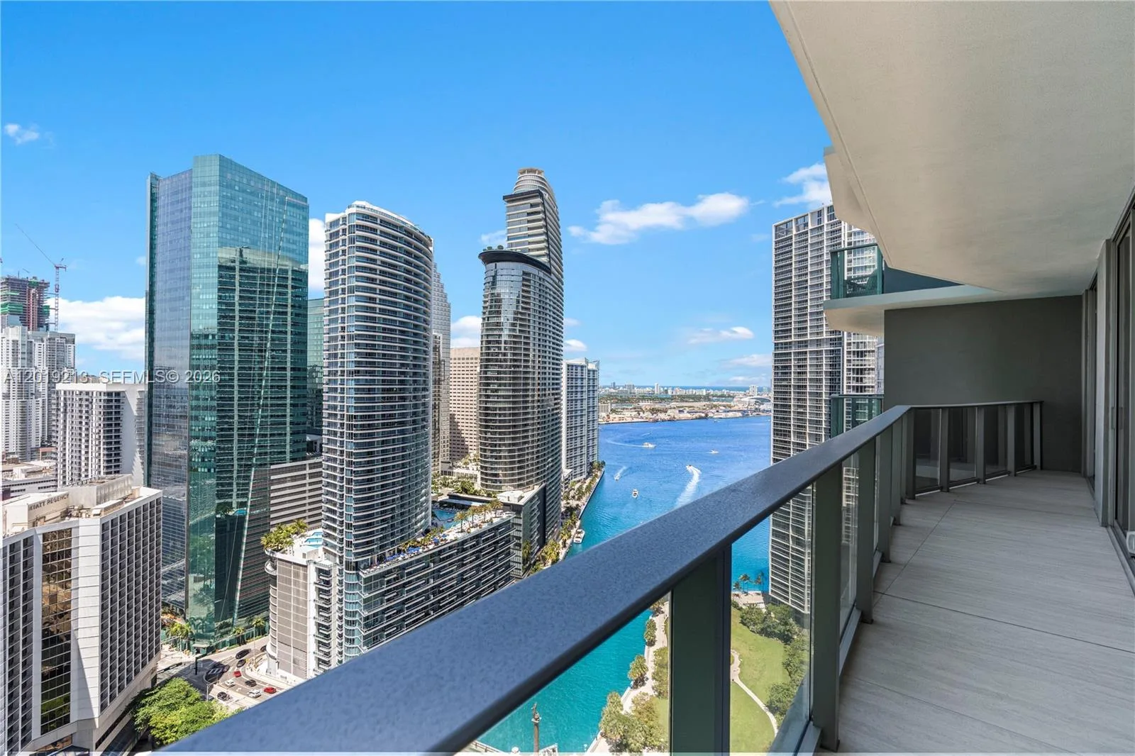 77 SE 5 # 3702, Miami, FL 33131