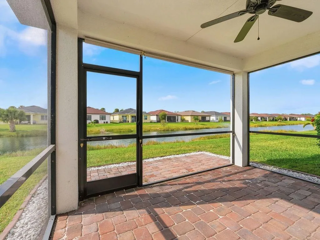 1772 Willows Square, Vero Beach, FL 32966 photo 2