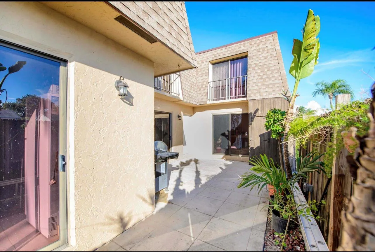 4101 N Waterview Circle # 41-a, Palm Springs, FL 33461 photo 3