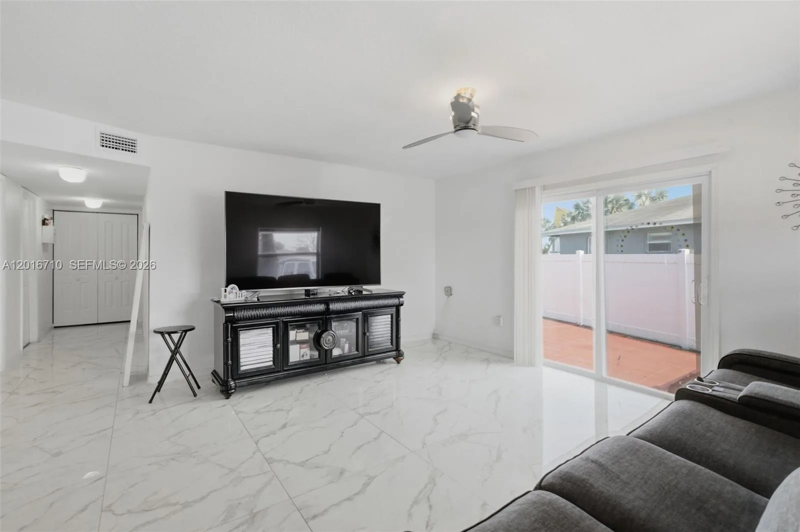3177 NW 75th Way, Hollywood, FL 33024 photo 7