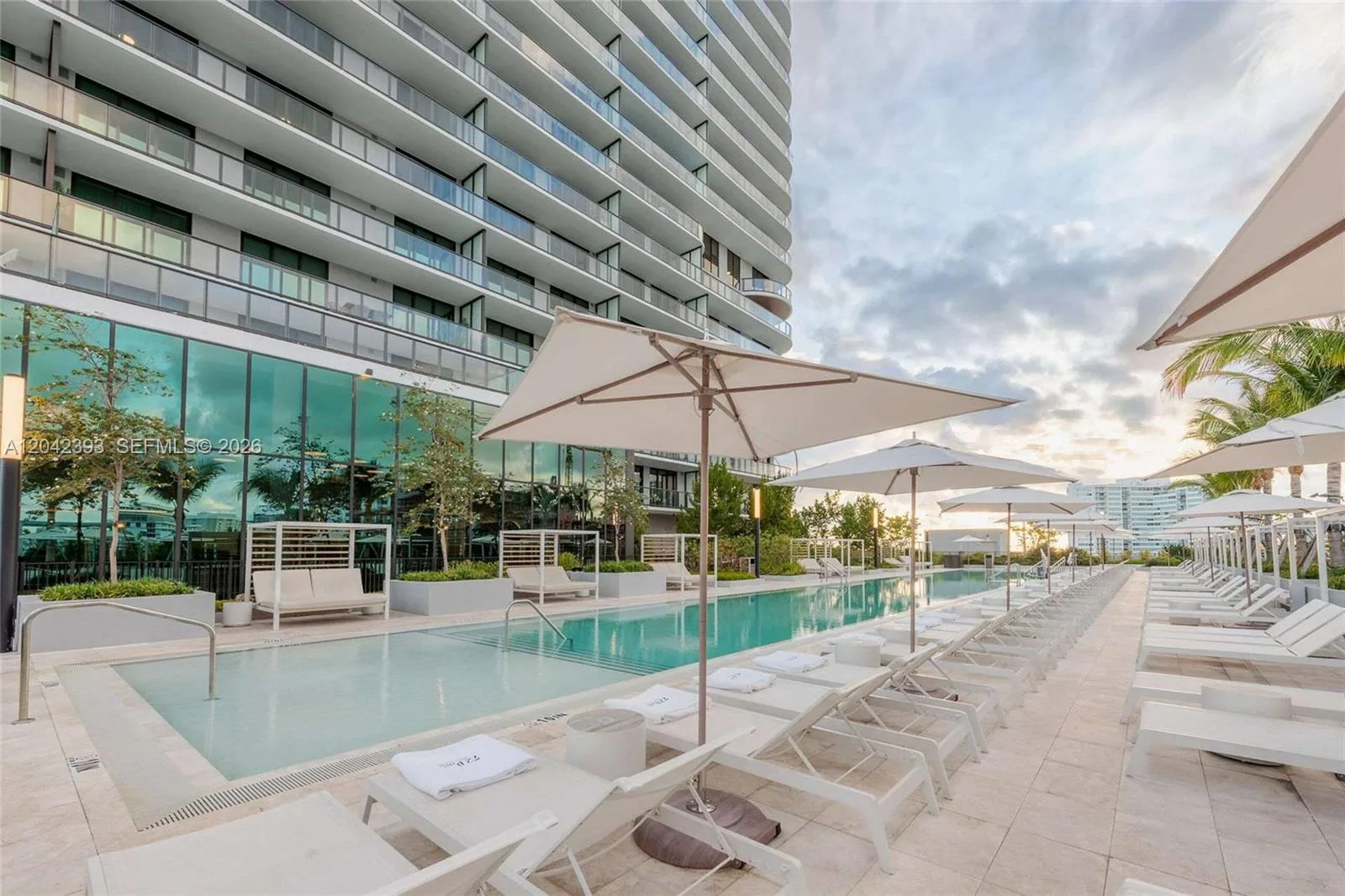 580 72nd St # 1811, Miami Beach, FL 33141