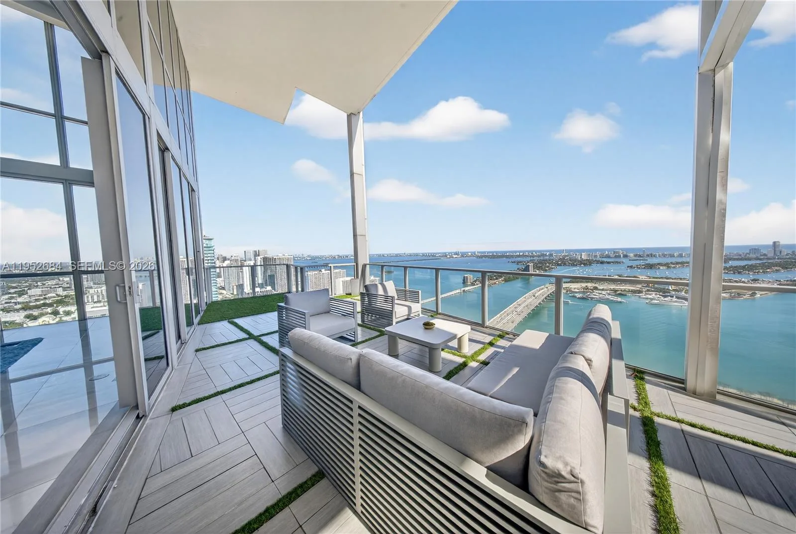 1100 Biscayne Blvd # 5306, Miami, FL 33132