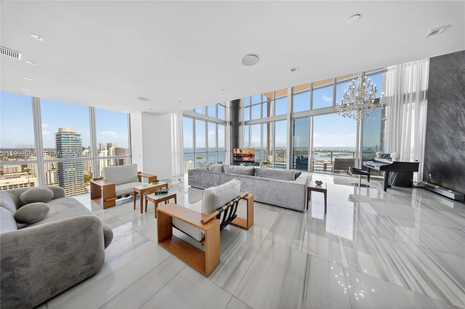 1100 Biscayne Blvd # 5306, Miami, FL 33132 photo 5