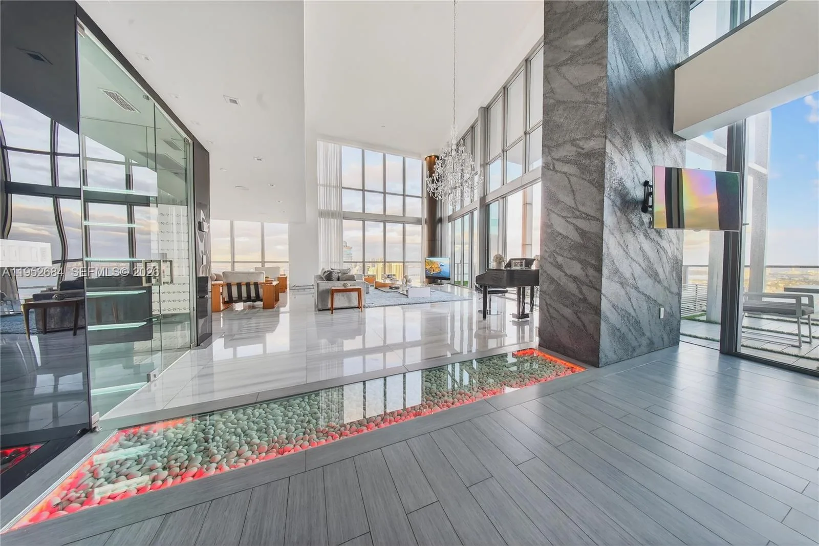 1100 Biscayne Blvd # 5306, Miami, FL 33132 photo 8