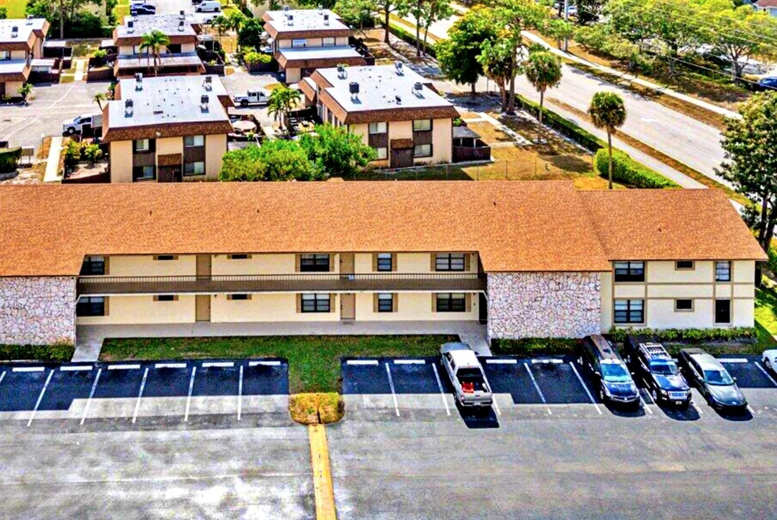 5894 Longbow Lane # Apt 10, West Palm Beach, FL 33415