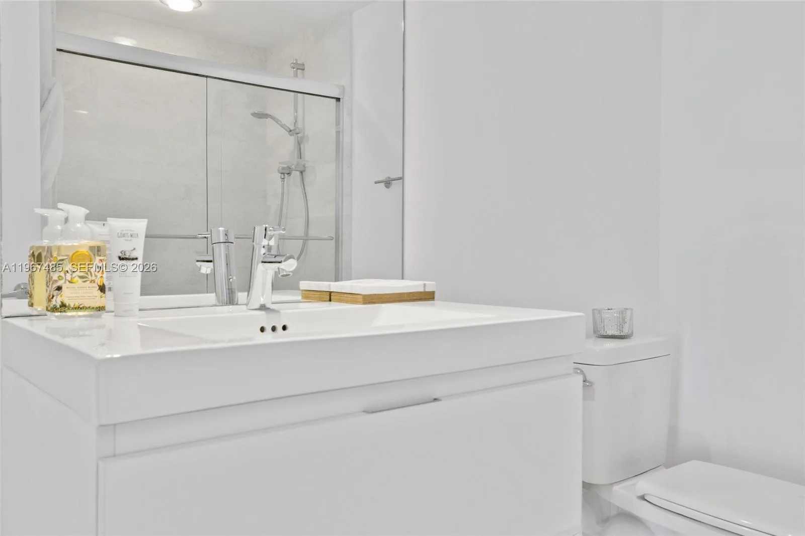 17301 Biscayne Blvd # 305, North Miami Beach, FL 33160 photo 8