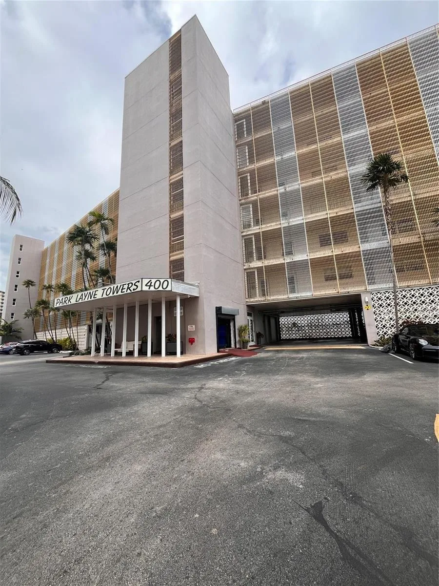 400 Golden Isles Drive # 20, Hallandale Beach, FL 33009 photo 2