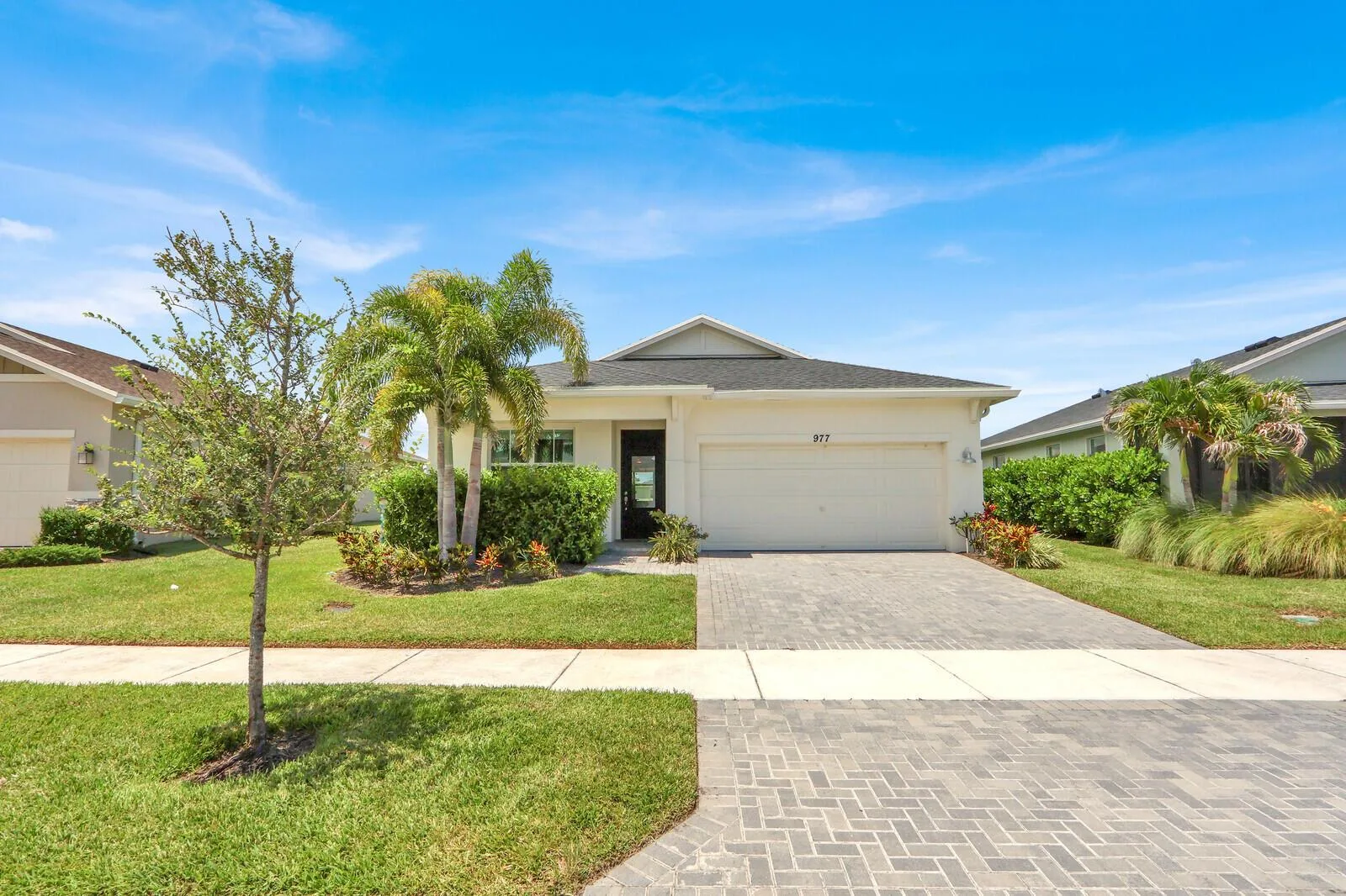 977 SE CROSSWOOD Way, Port St. Lucie, FL 34984 photo 2