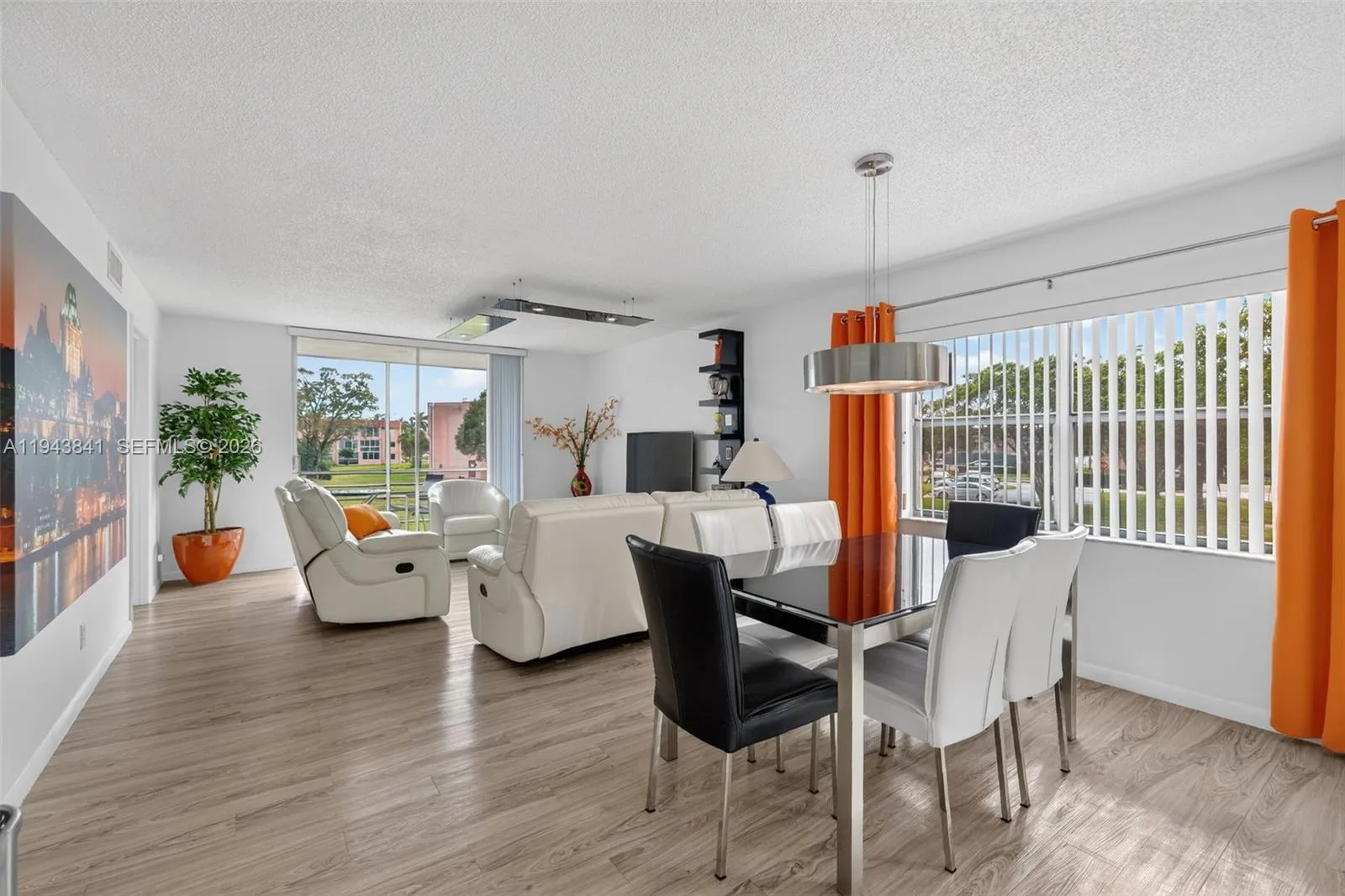 9481 Sunrise Lakes Blvd # 210, Sunrise, FL 33322