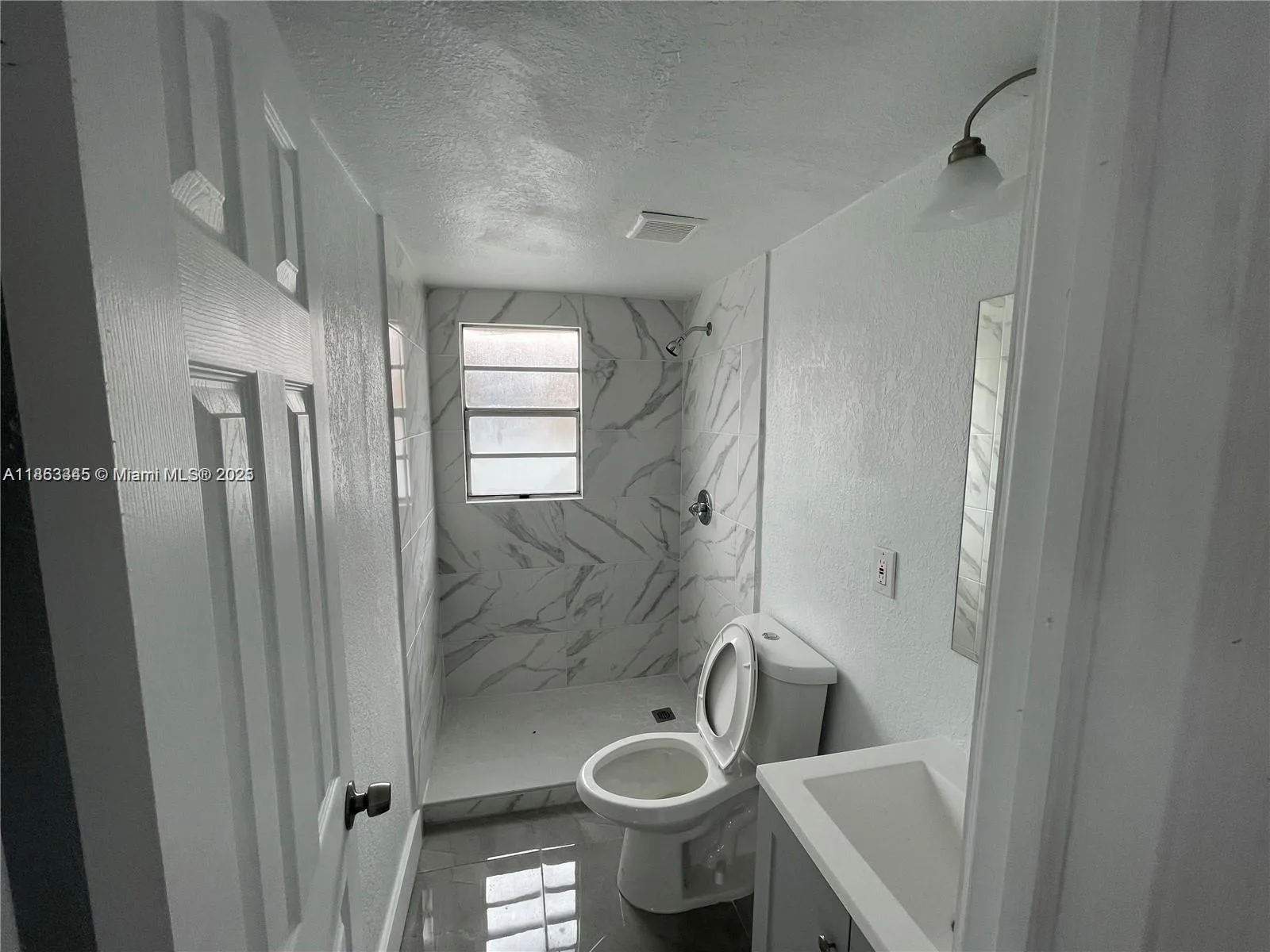 508 E 40th St, Hialeah, FL 33013 photo 5