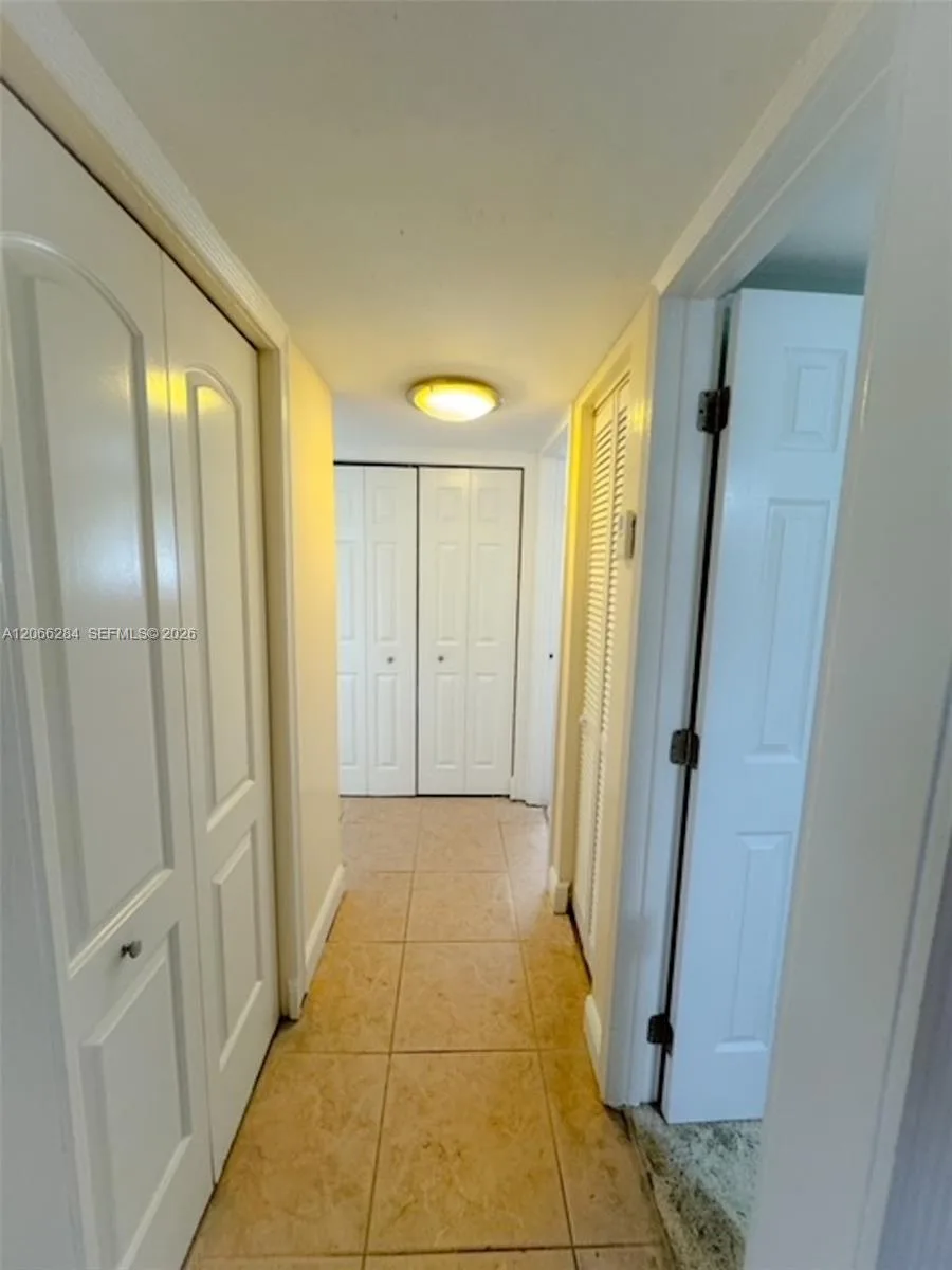 2008 Jackson # B7, Hollywood, FL 33020 photo 11