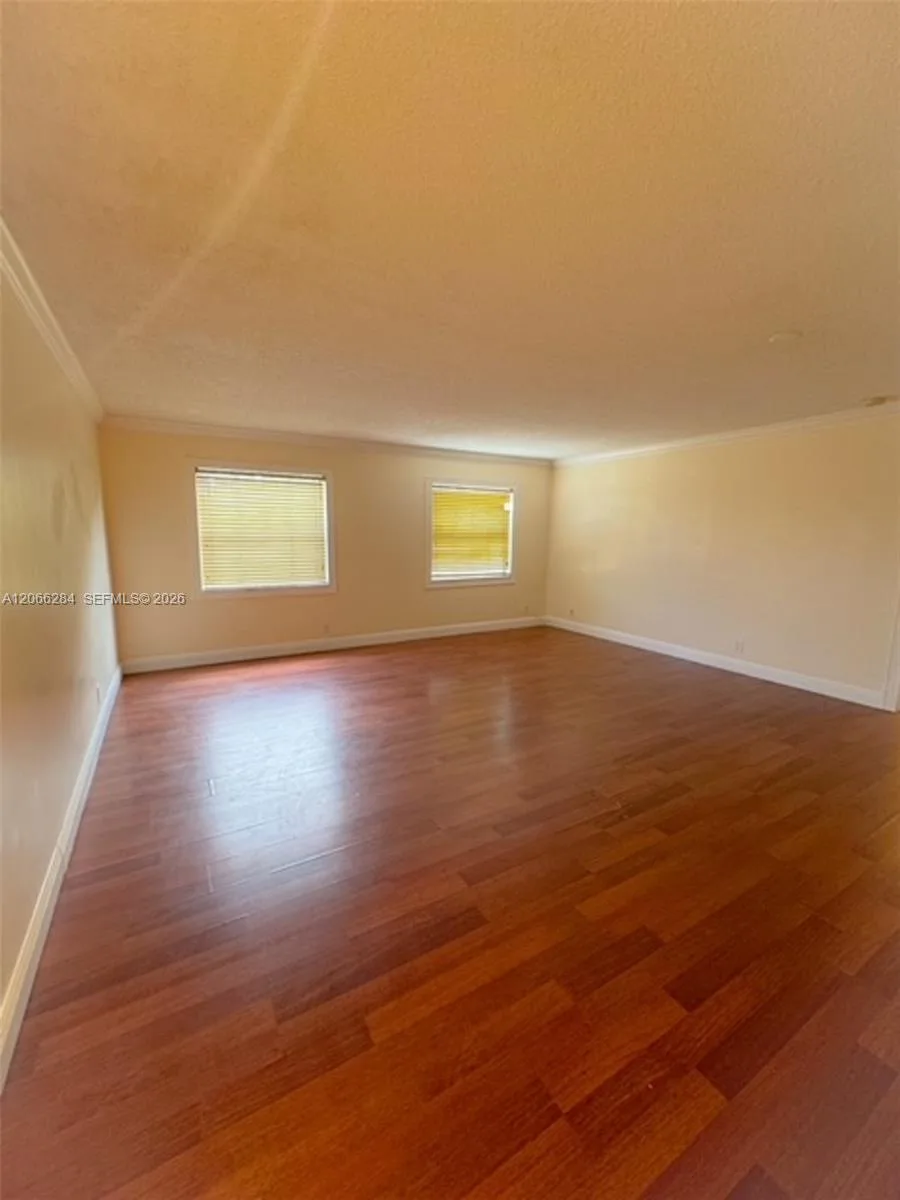 2008 Jackson # B7, Hollywood, FL 33020 photo 5
