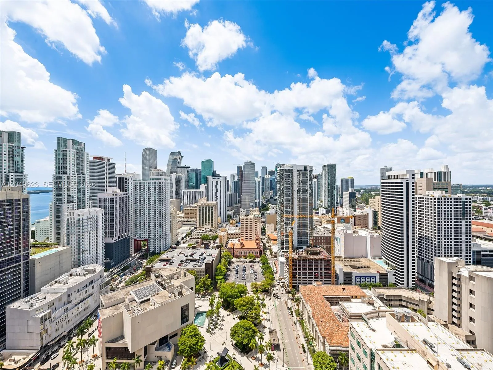 121 NE 5th St # 3703, Miami, FL 33132