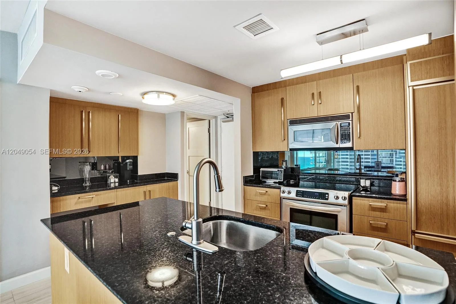 10275 Collins Ave # 1116, Bal Harbour, FL 33154 photo 8