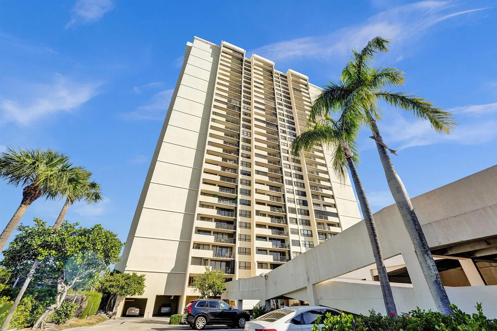 5600 N Flagler Drive # 805, West Palm Beach, FL 33407